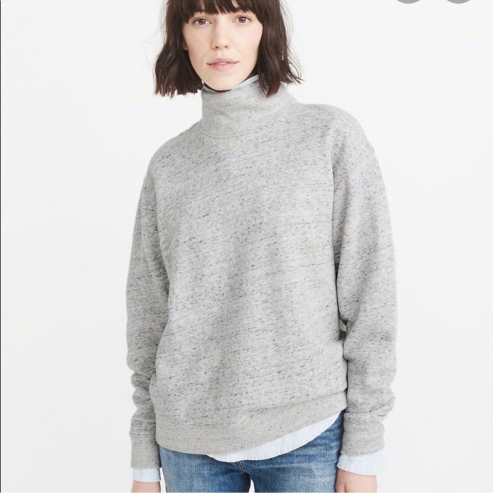 Abercrombie & Fitch Gray Mock Neck Sweat Shirt size Small